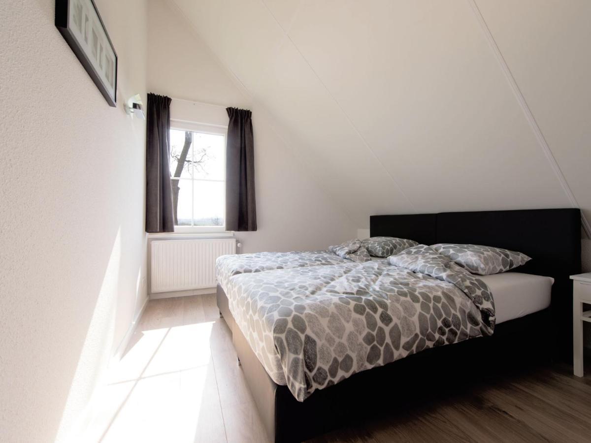 Spacious Home With A Fireplace At 3 Km From Baarle-Nassau Buitenkant foto